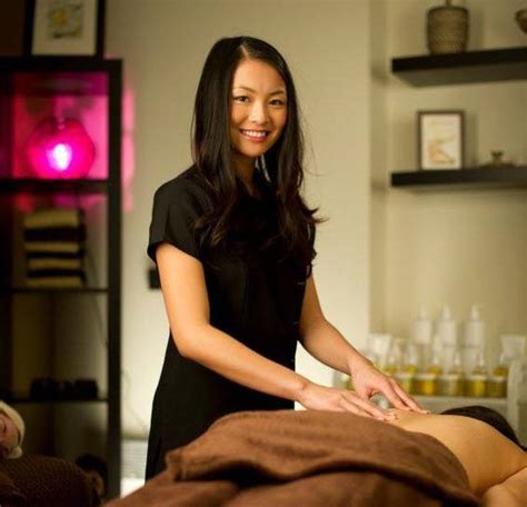 Full Body Sensual Massage Sex dating Singapore